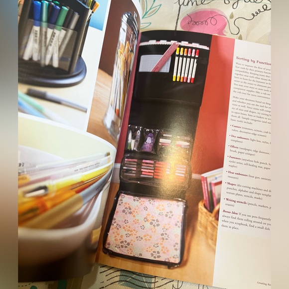 Creative Keepsakes Organizational Tips Book - Picture 5 of 11